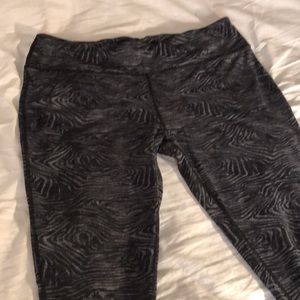 Workout leggings 1X black/gray print